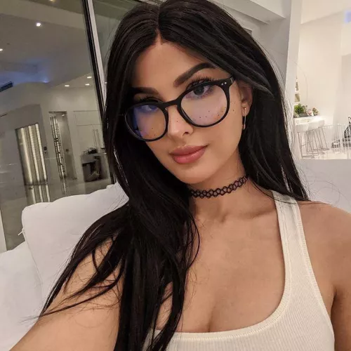 Dm if you can jerk to sssniperwolf live on cam on a second screen