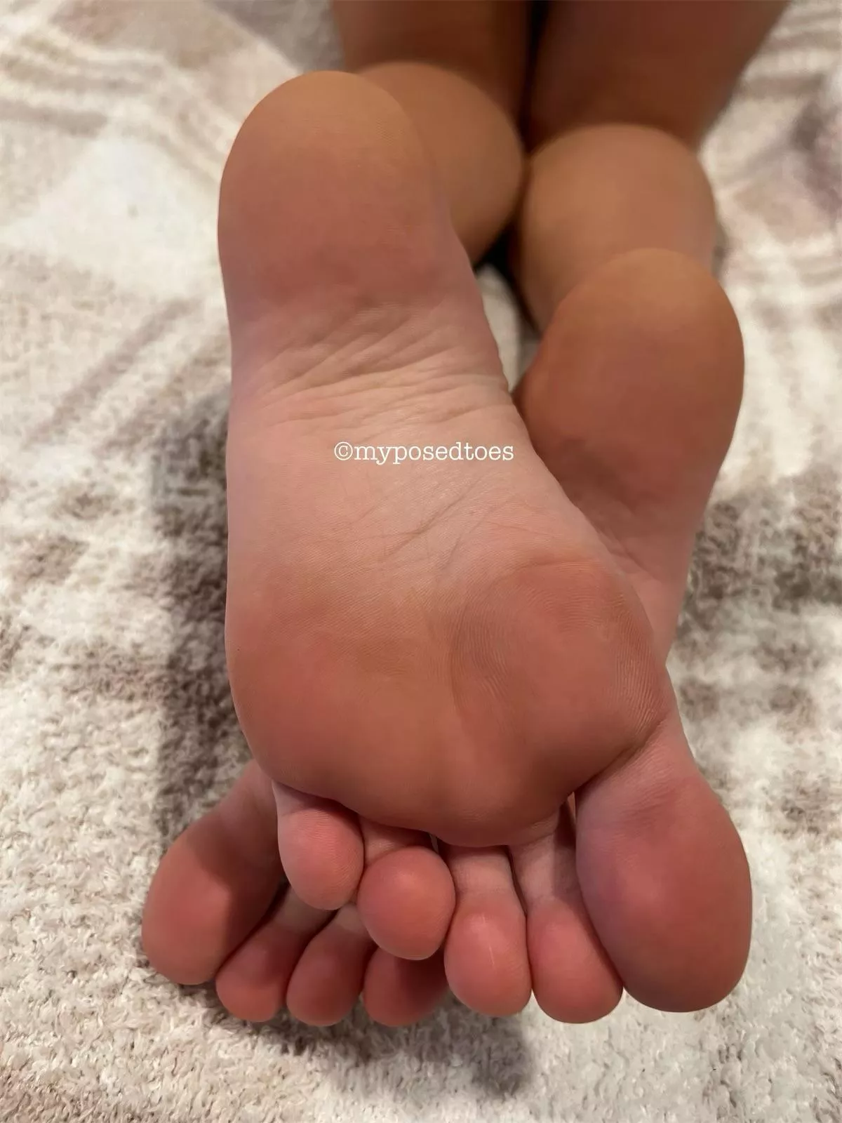 Down on your knees 😉🦶