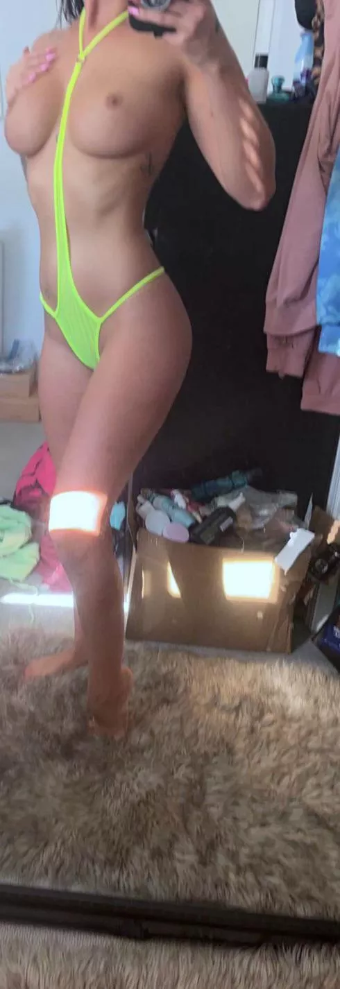 (F)(19) puddleduster wanted me to wear a topless bikini so here it is….❤️