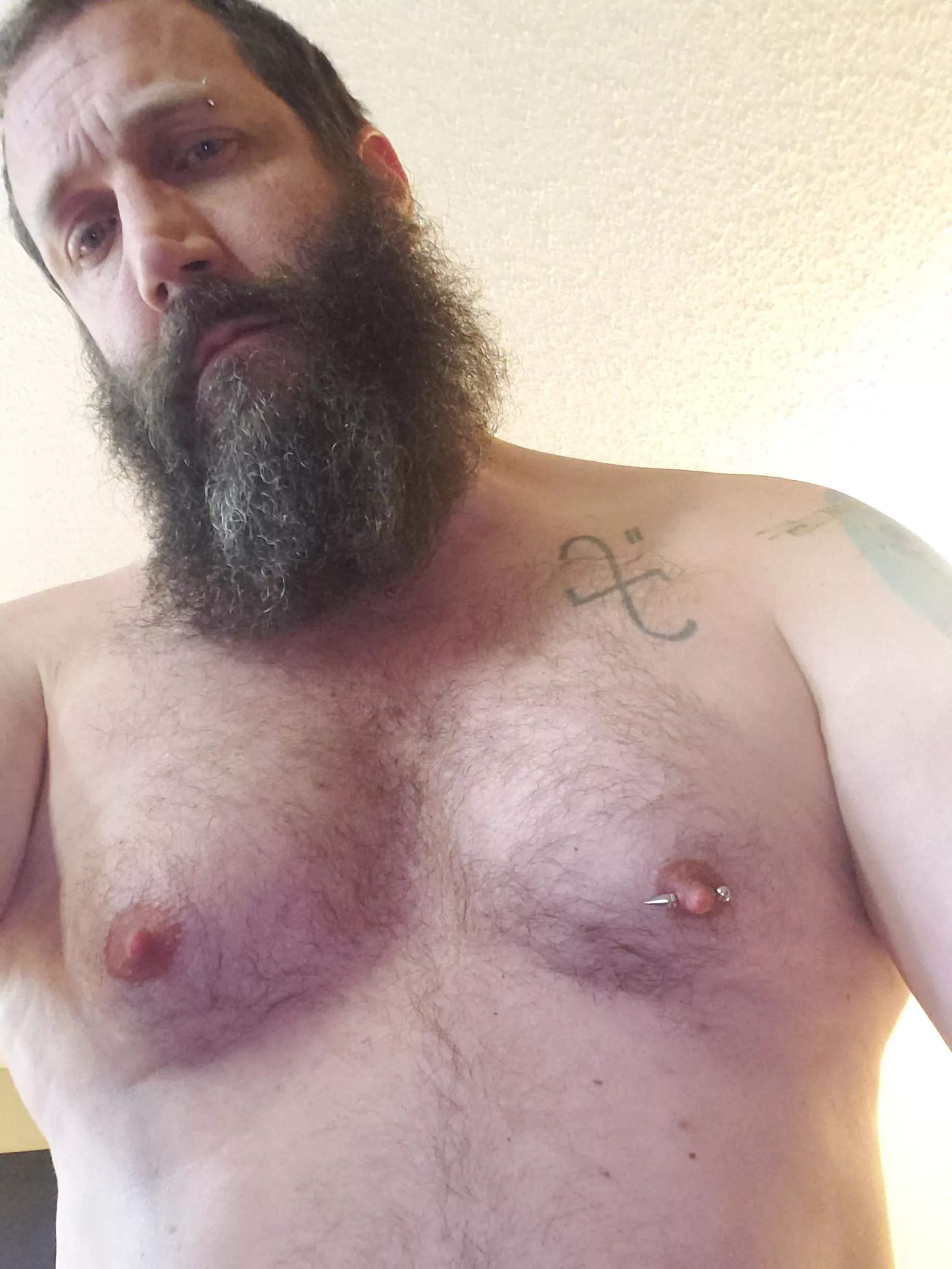 Grey beard hairs coming in, +4 to Daddy status?