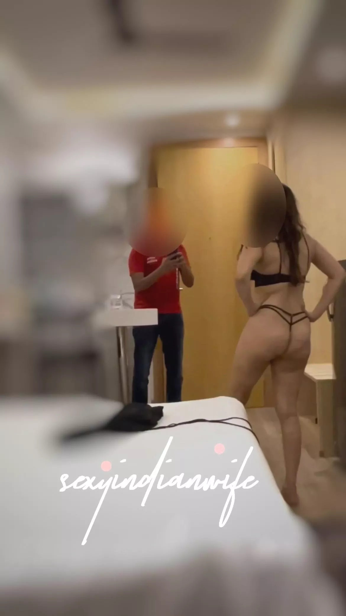 I asked him ( delivery guy ) to take my nudes 😉😉😉😜😜😜