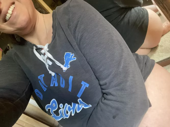 π¦ ITS GAMEDAY BABY! (36f)