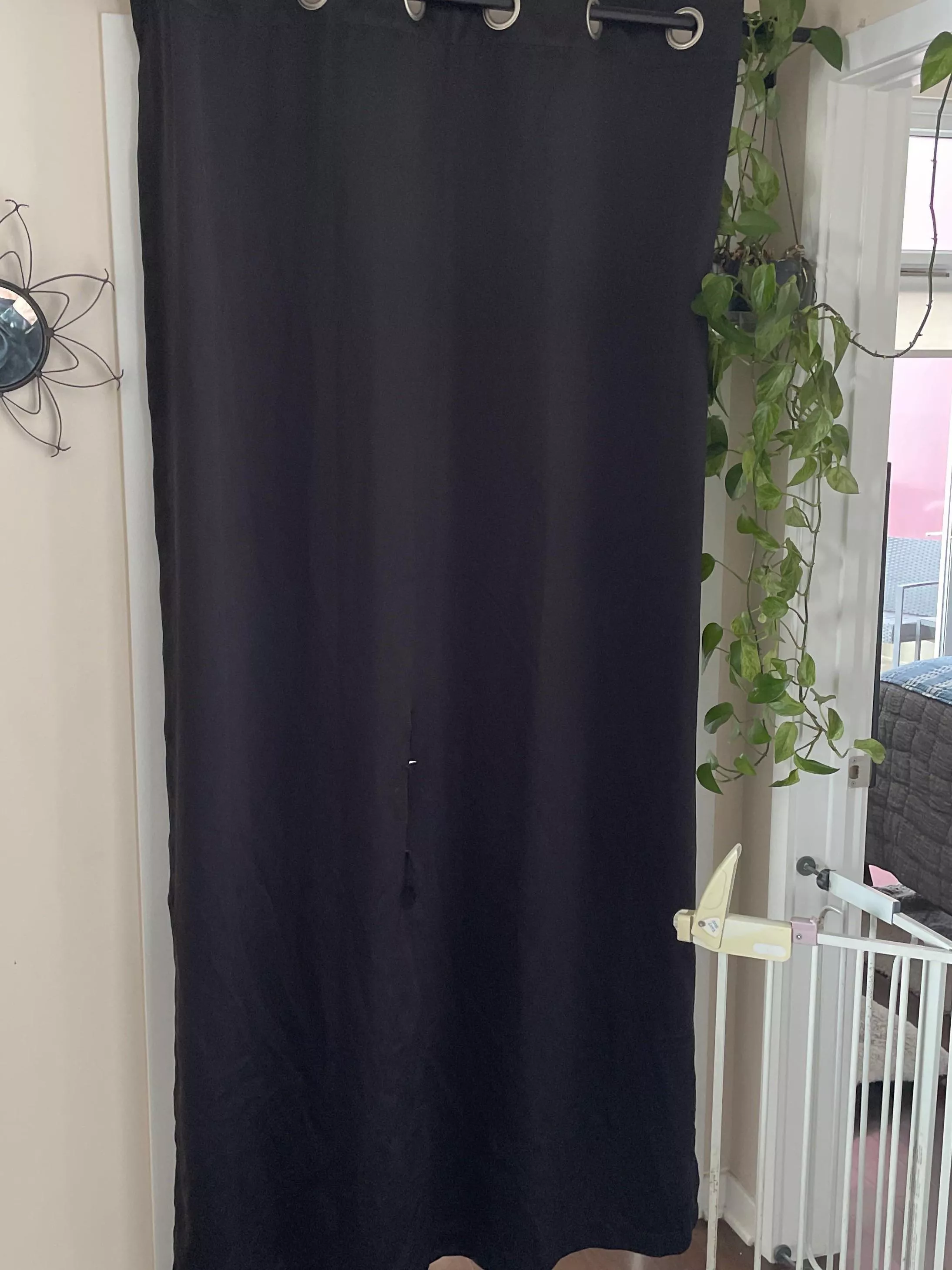 #SanDiego Private Gloryhole in Downtown San Diego today and tonight. Looking for young, fit males to come by for some bomb anonymous head. Include stats, cock pics in response. I can verify I’m young, fit and clean. Easy parking completely anonymous.