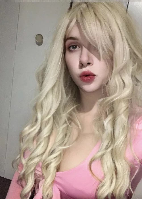 Saturday night look ☺️ roommate is at his parents place for the weekend