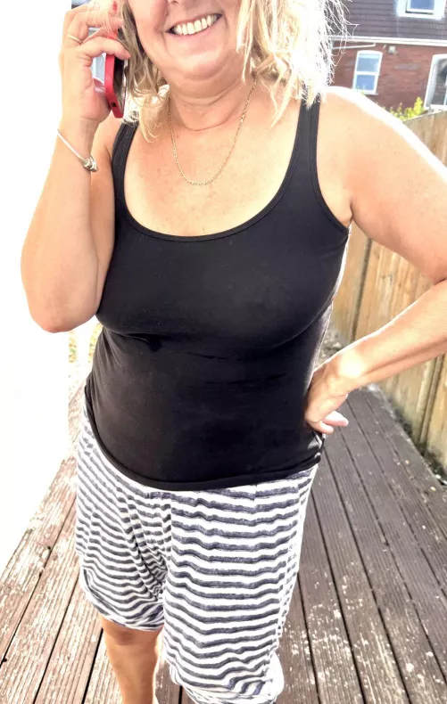 Sit in the garden. I have put the kettle on xxx