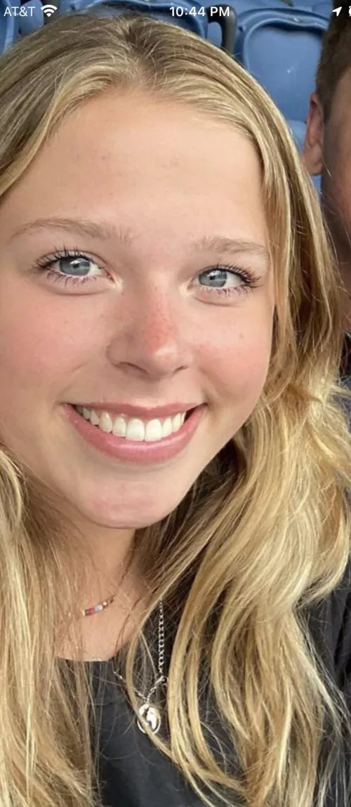 Who can cock/jerk/cum trib her kik tributed90 (cum gets her insta)