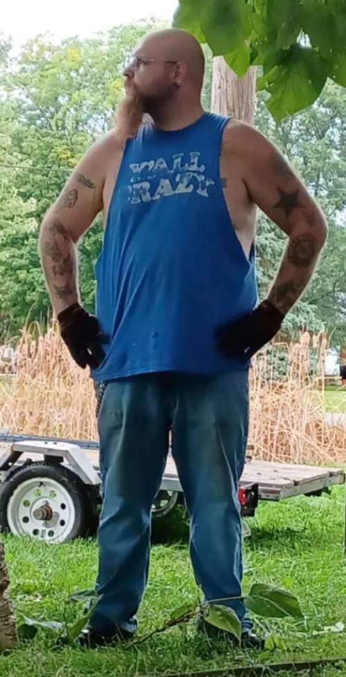 Apparently i pose well when im working on my haunt 🤣.