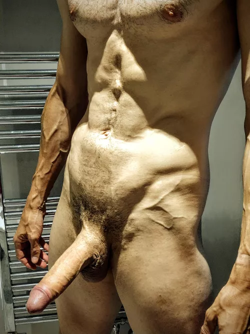 Maximum half mast for another week