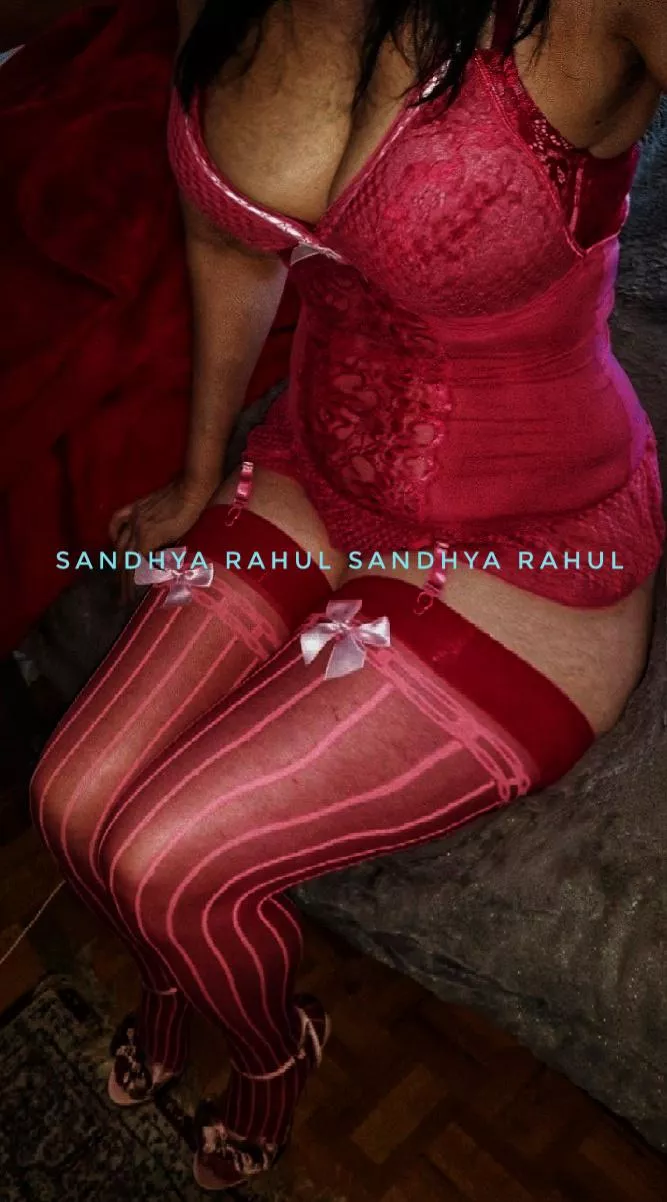 when hubby says get ready we having guests 😁😁 weekend vibe 🥂