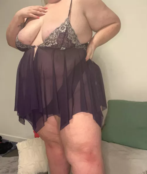 Who wants to play with me this Monday x 🤫💋😈 Cum have a play