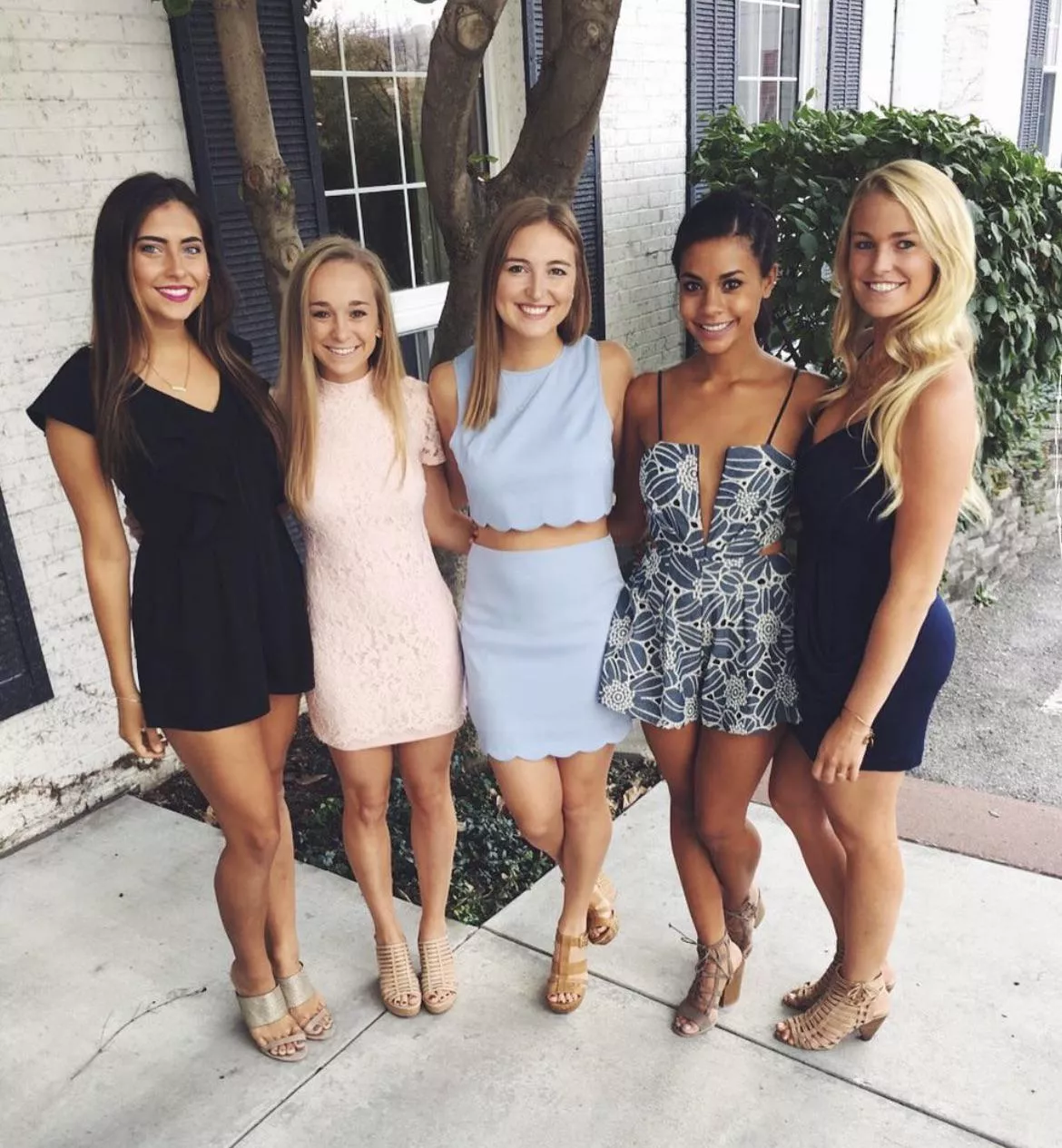[5] sorority girls