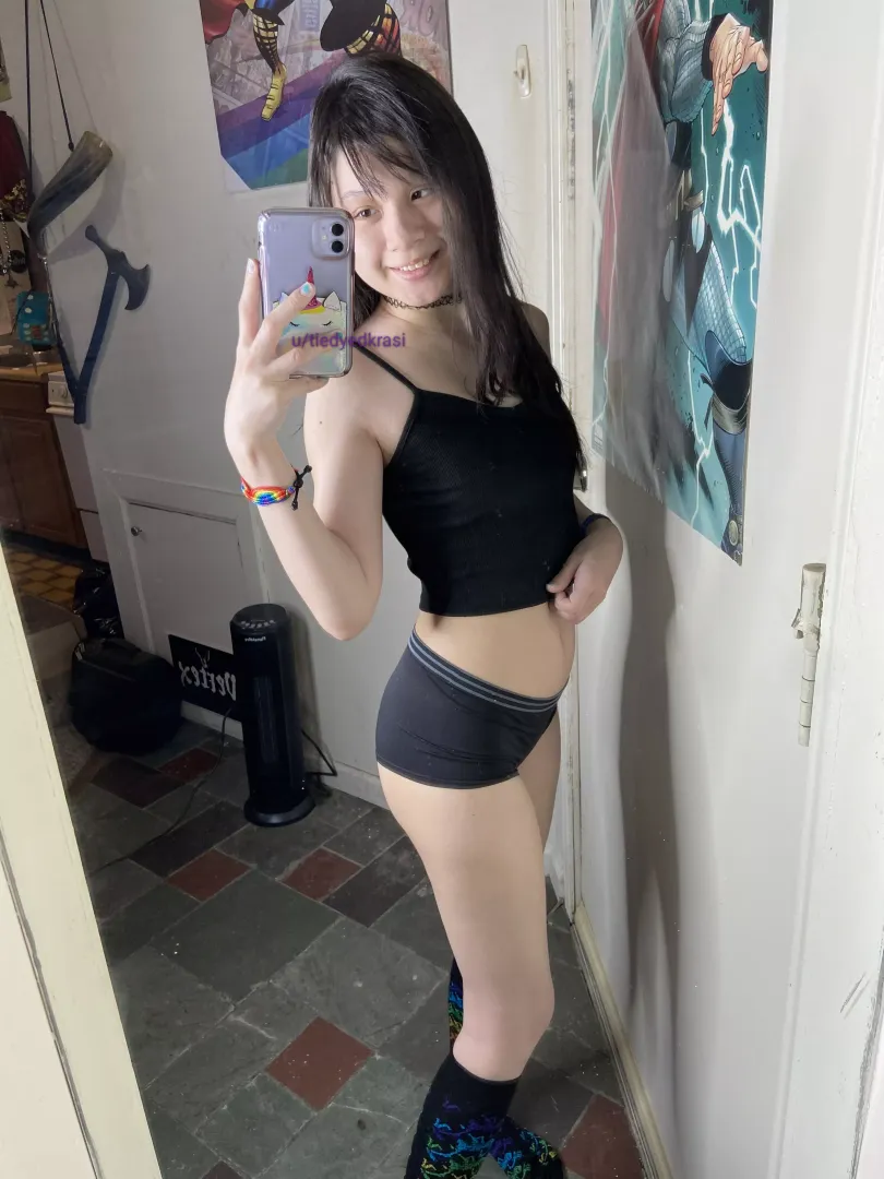 are small Asians your type