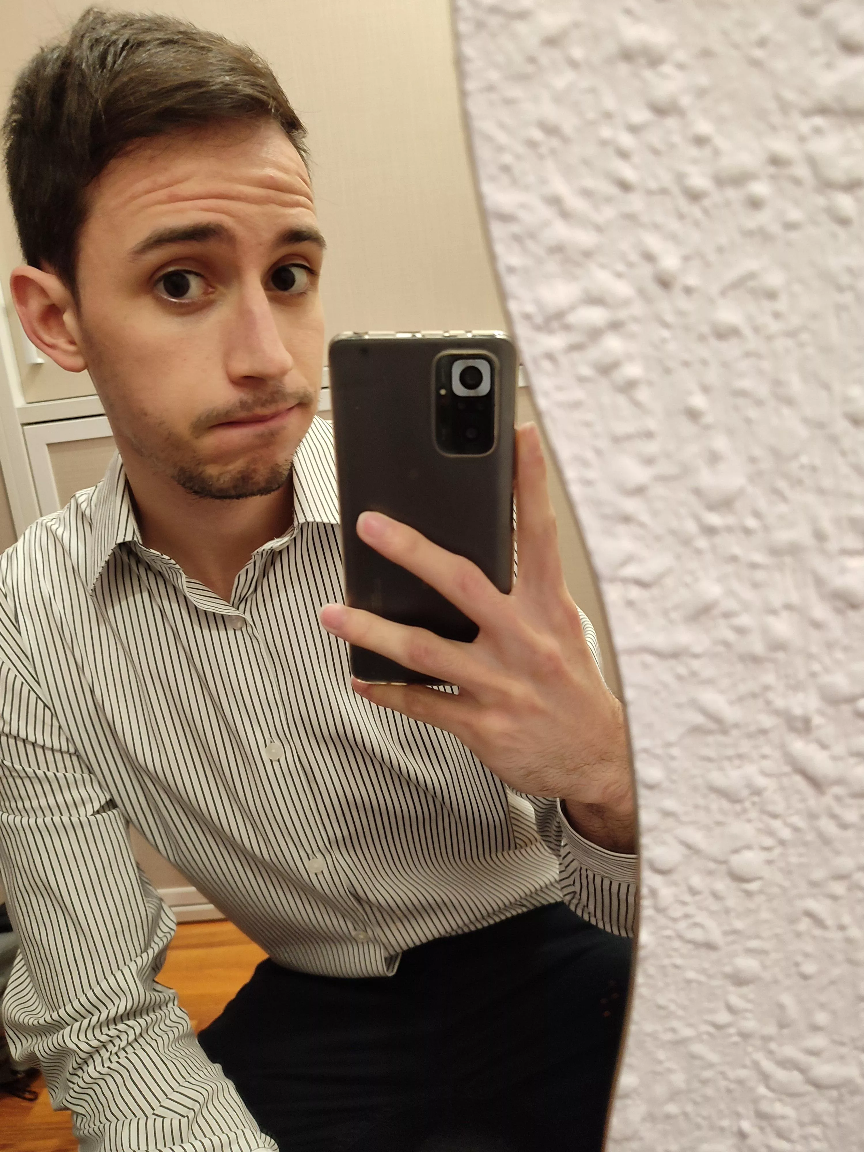 Been feeling kinda cute in my work outfit lately 🙈