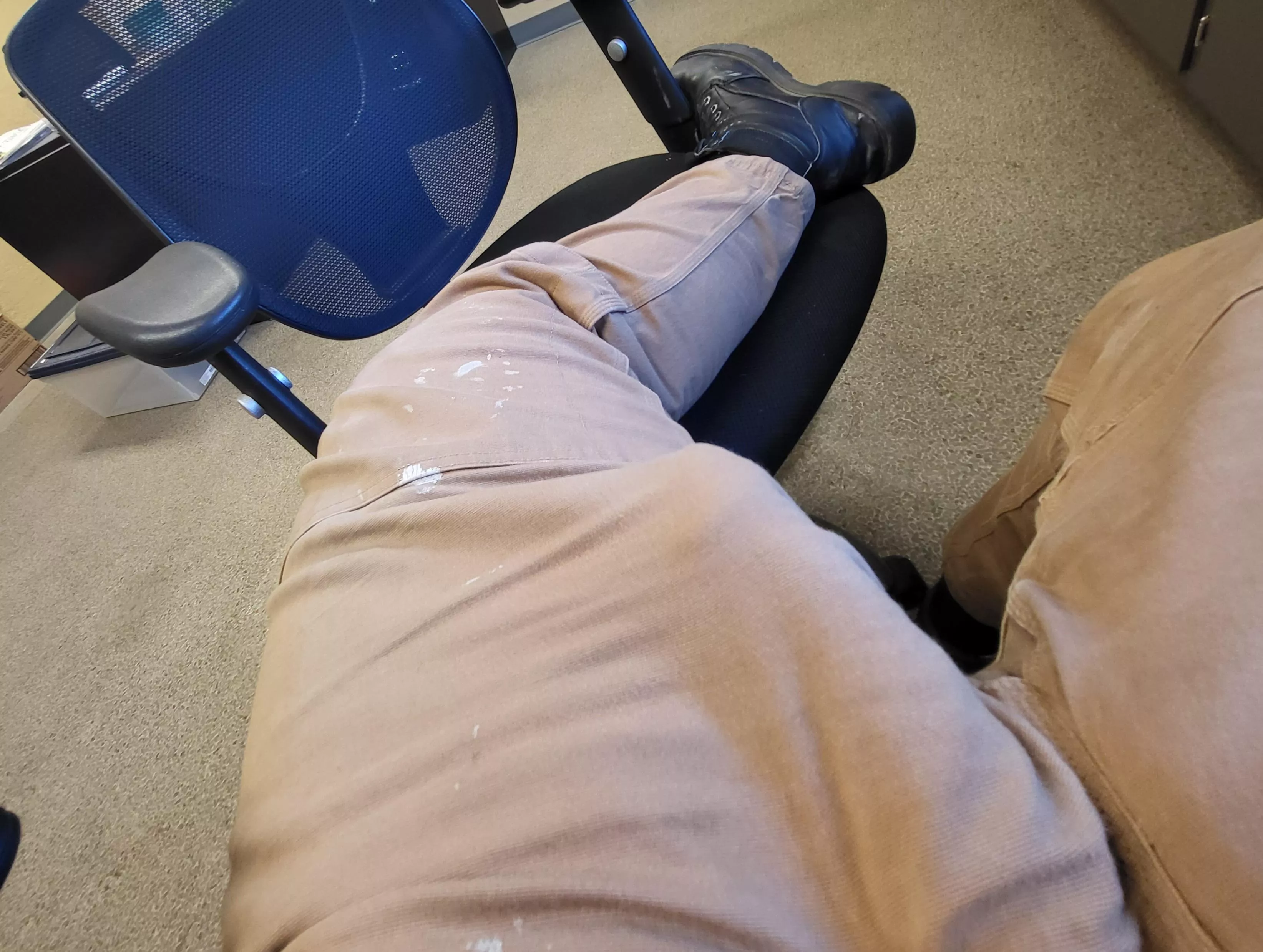 bulge at work 👀