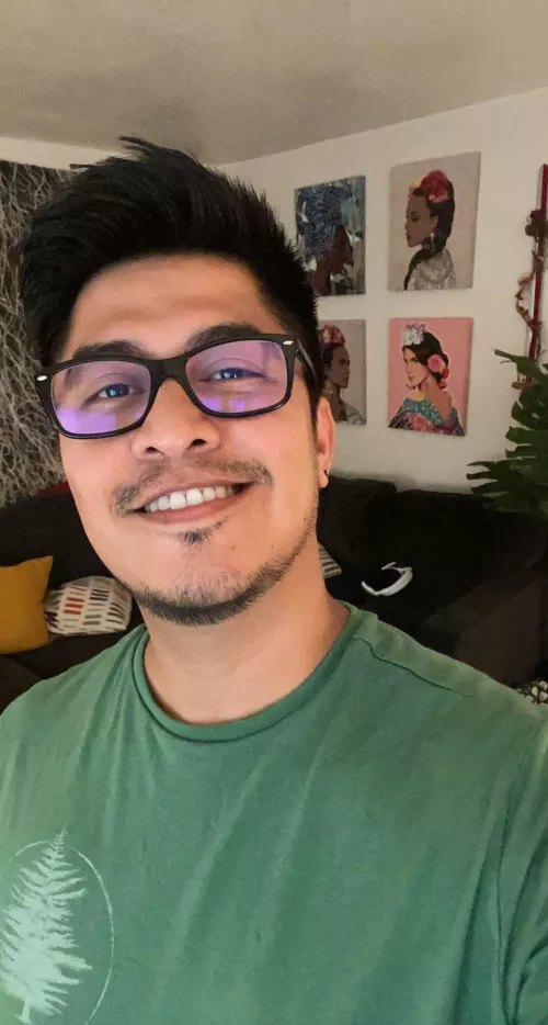 Happy Monday everyone! ✌🏼