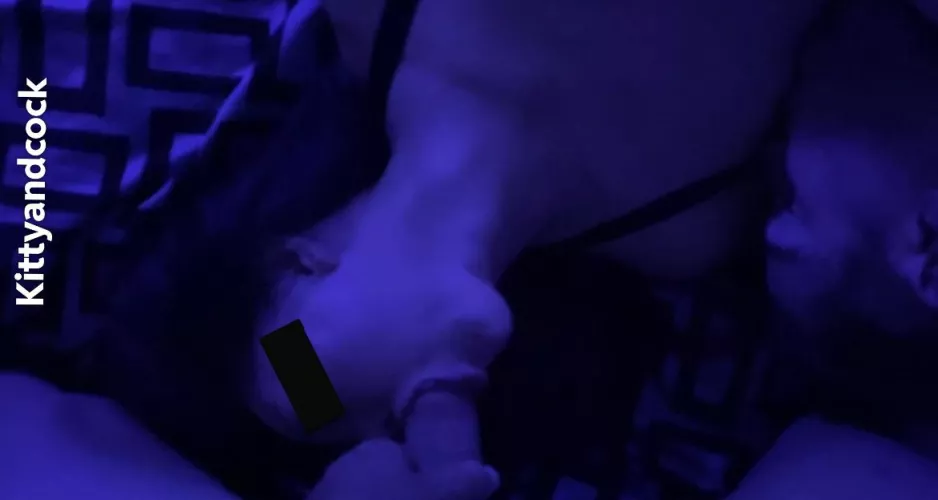 I’m addicted to the Hotwife lifestyle and you can see why ;)