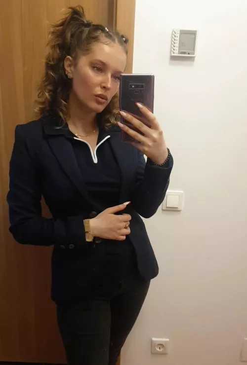 Long nails are better for a Boss babby like me