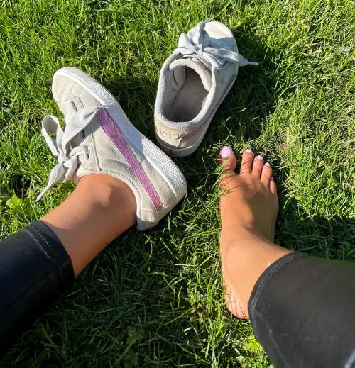 Making all your kinks come true on my free OF profile 😘