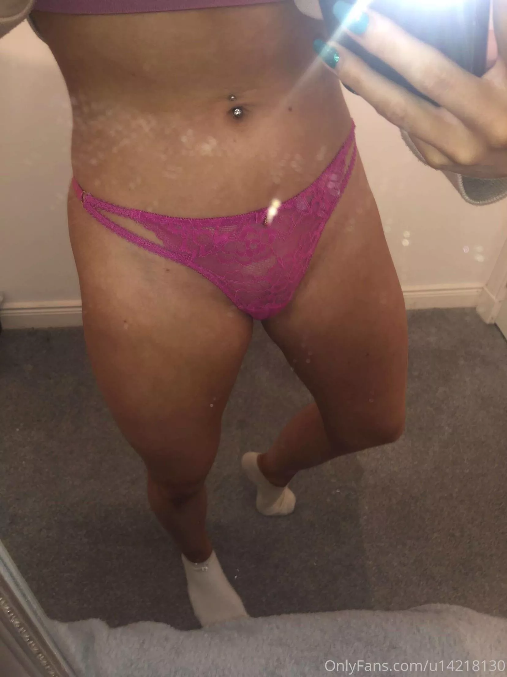 My little body and socks❤️