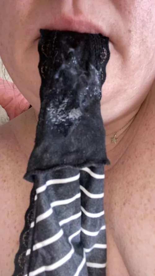 Ready to lick my sweet Texas cum, you’ll get a kiss too from me