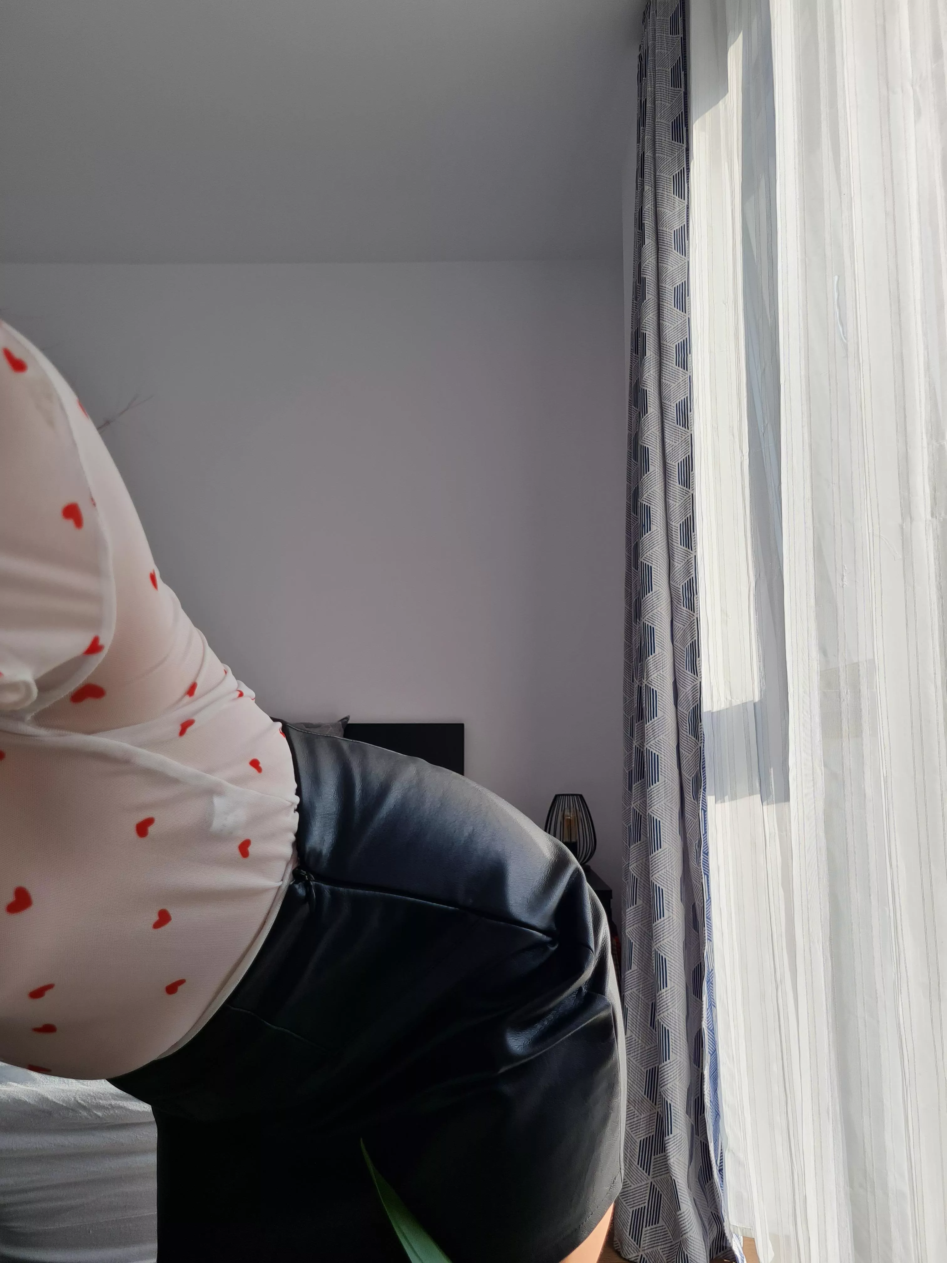 wanna see underneath the dress?check link in comments😘