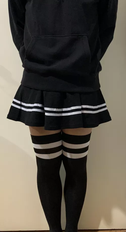 Why are skirts so comfy?!?! 💕