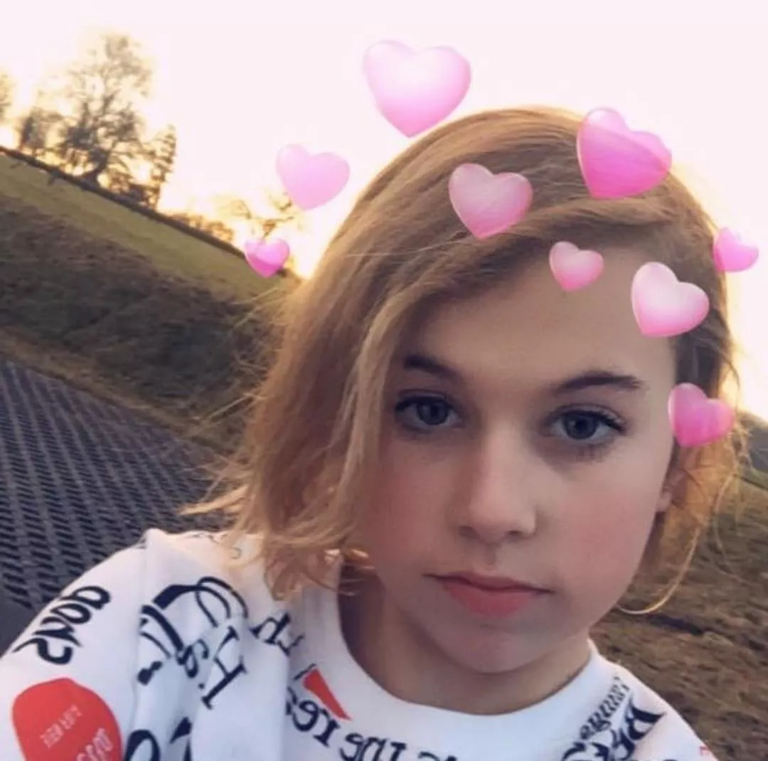 As a straight male would you fuck my throat if you didn’t know i have a dick