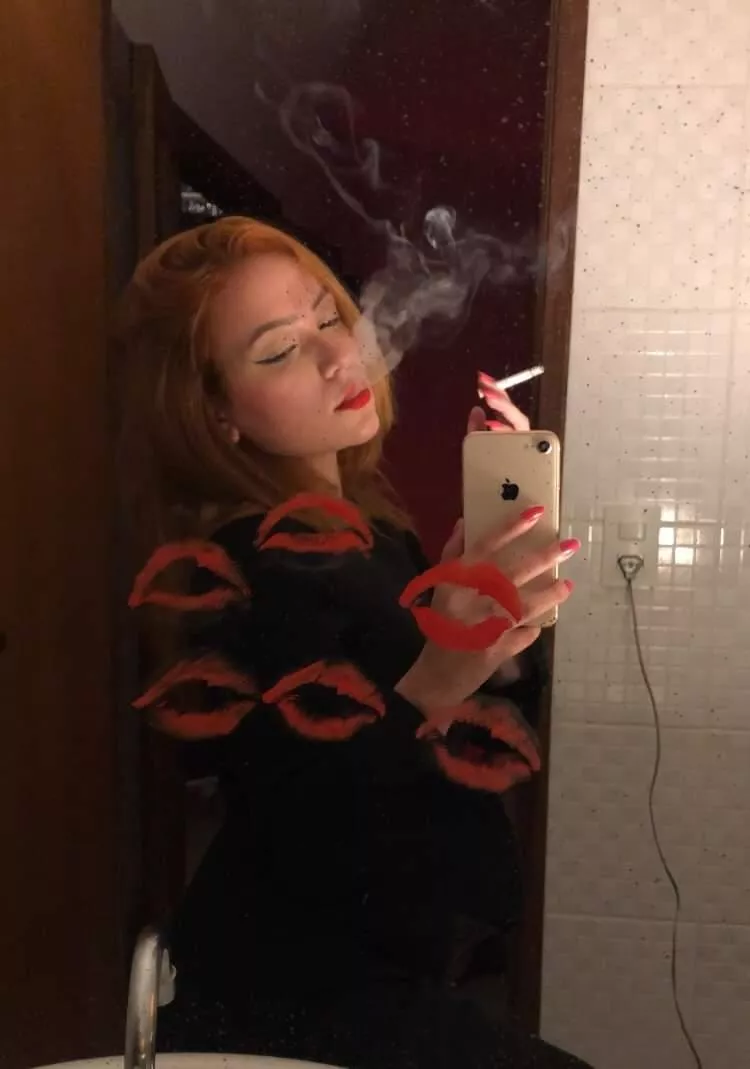 do I look sexy smoking? ❤️