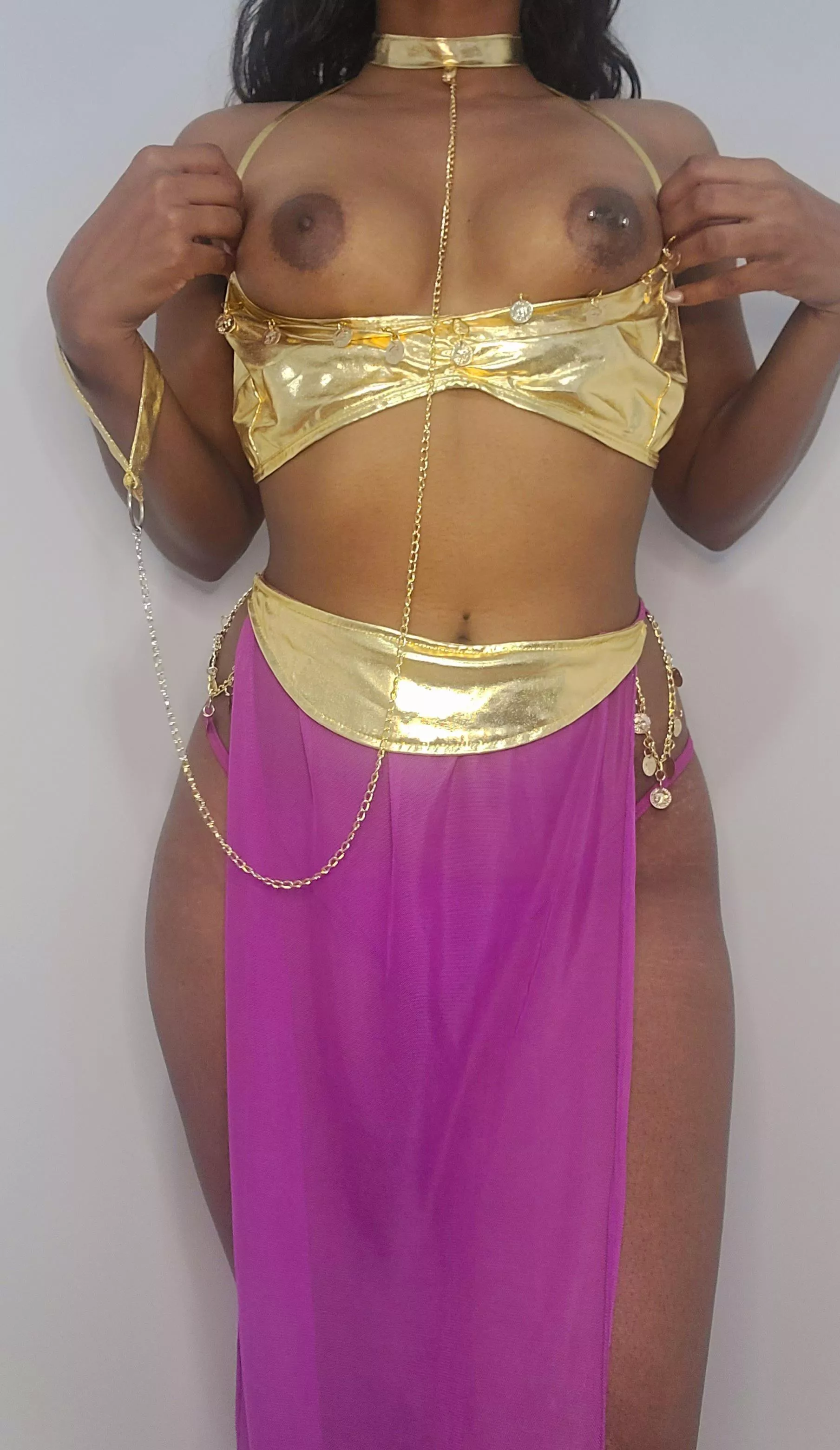 princess jasmine at your service 👅