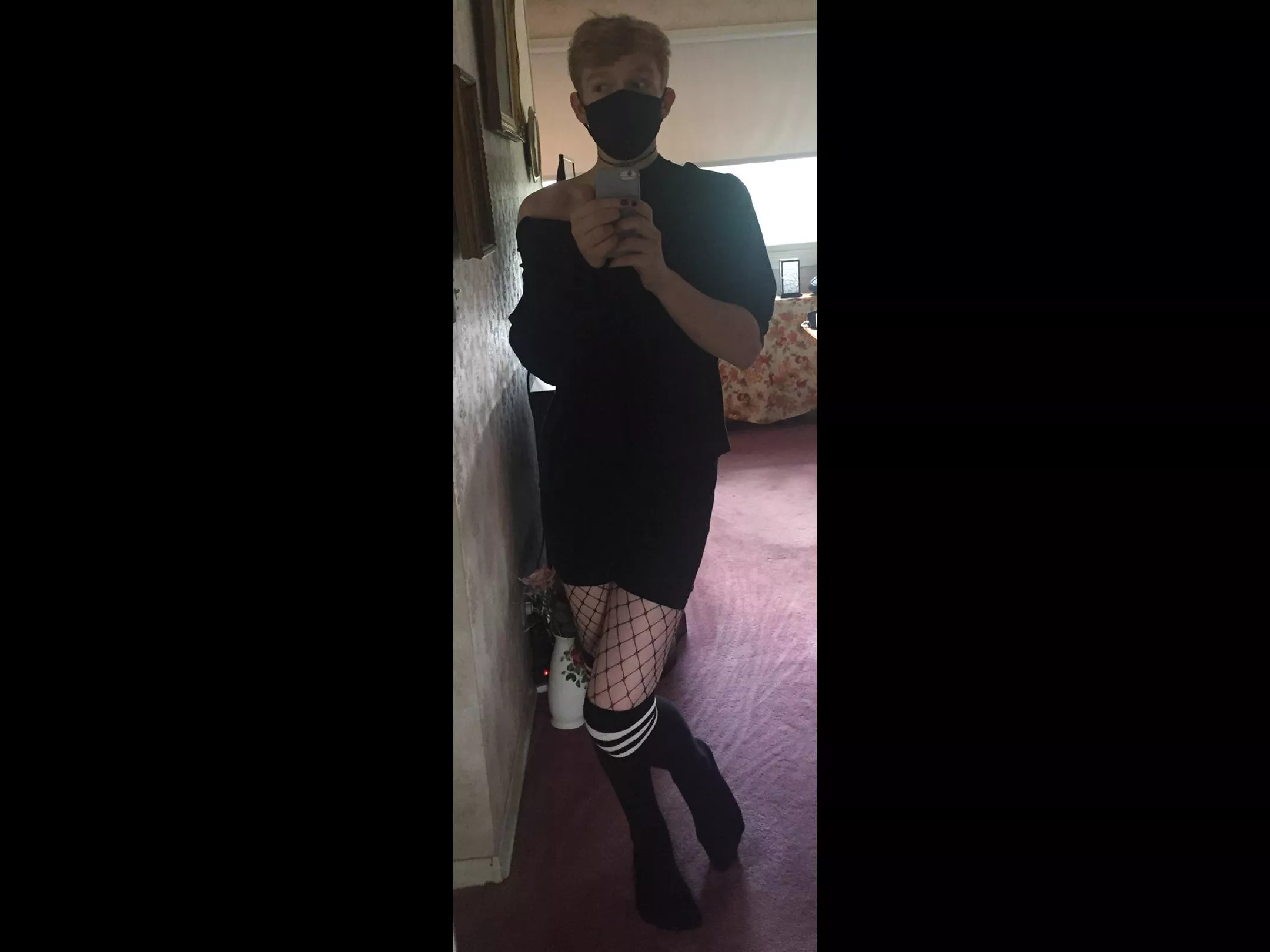 r8 my fit for my lecture today?? :3