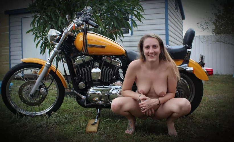 600 lb vibrator. Love the wind in my hair and the feeling between my legs.