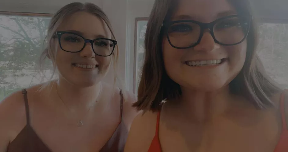 [f] me and my sister thought we looked cute. I’m on the left