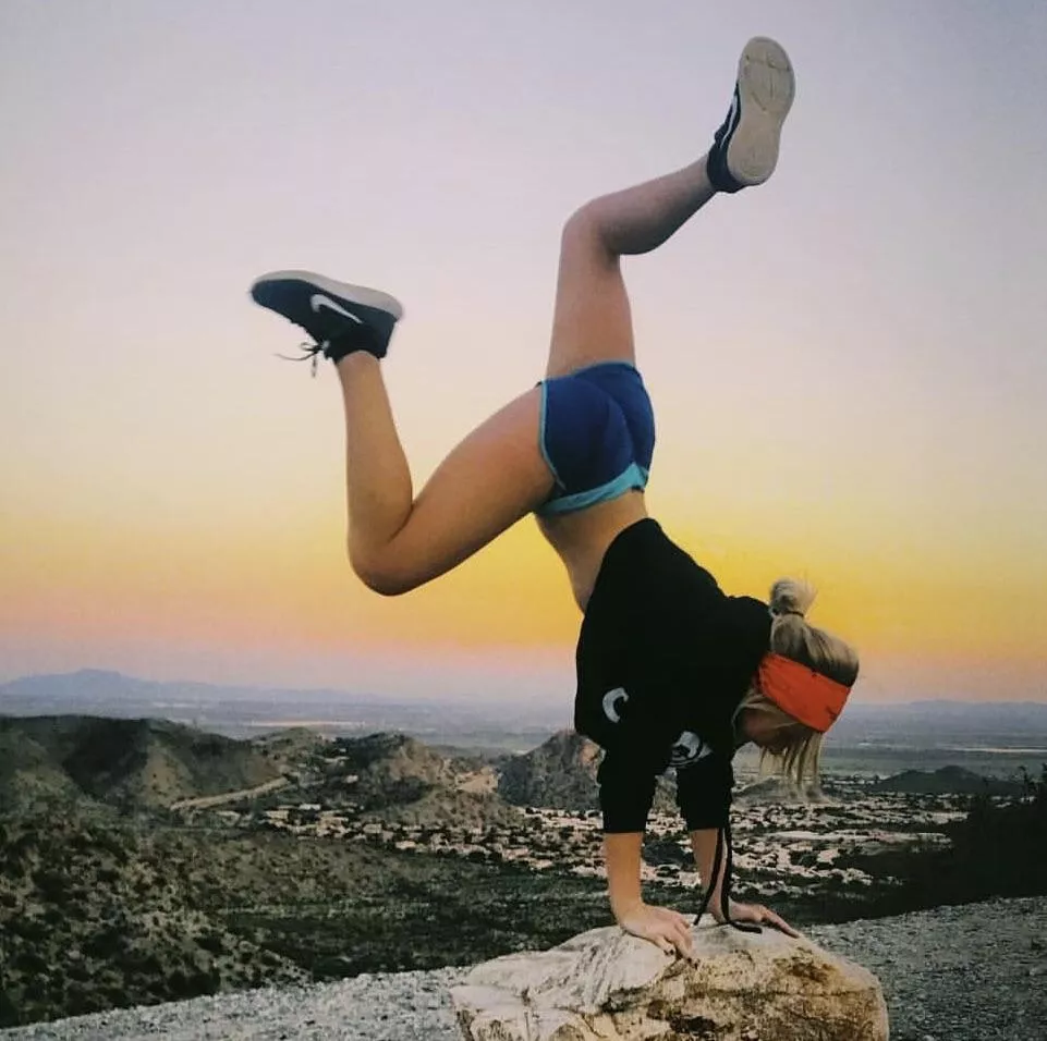 ��☺Hiking booty