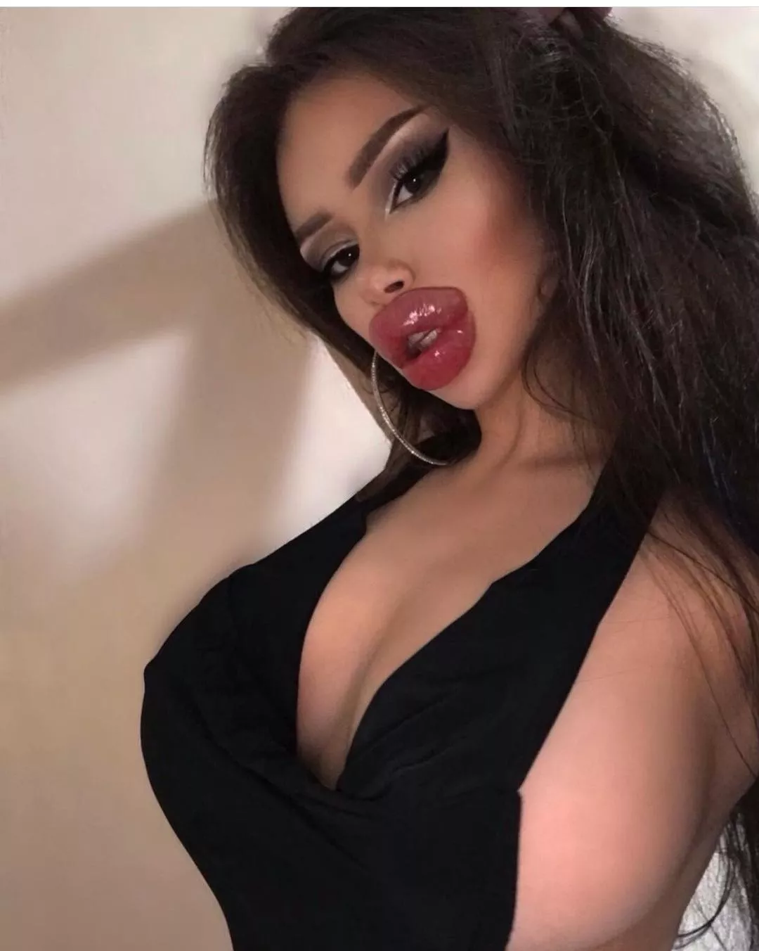 I'd paint this face so many times with my nut