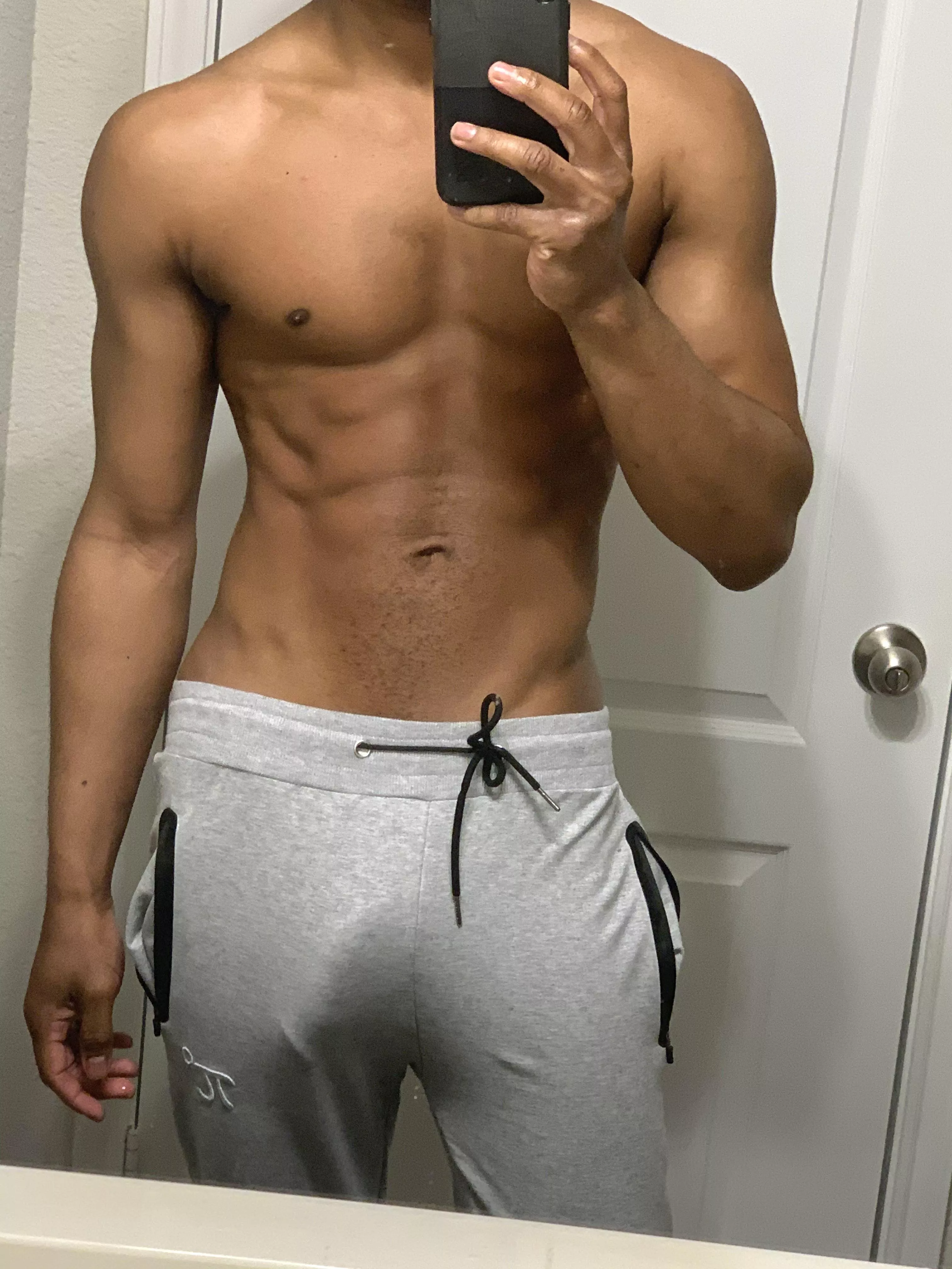 It’s grey sweats season