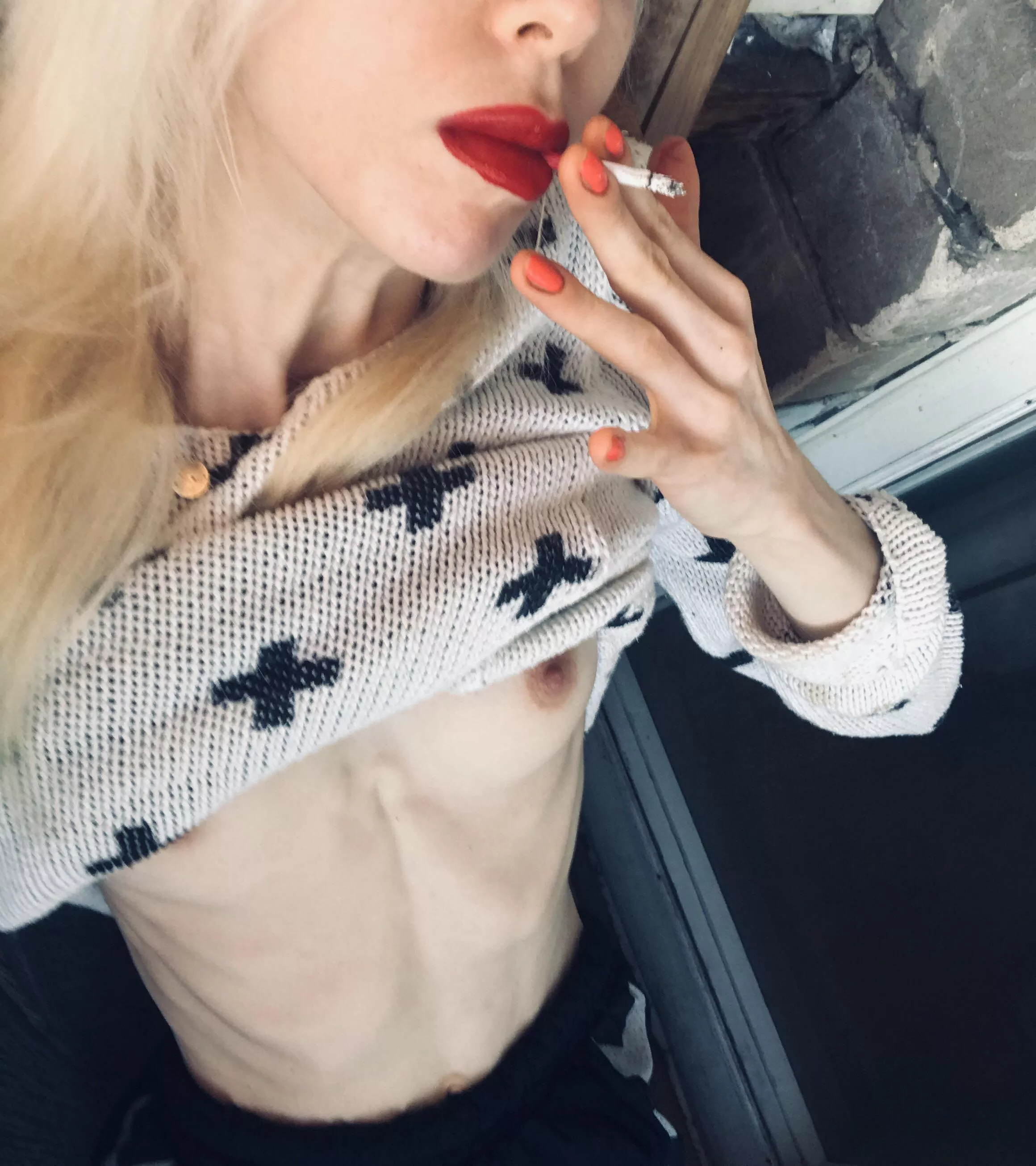 Let’s smoke together 💋❤️‍🔥