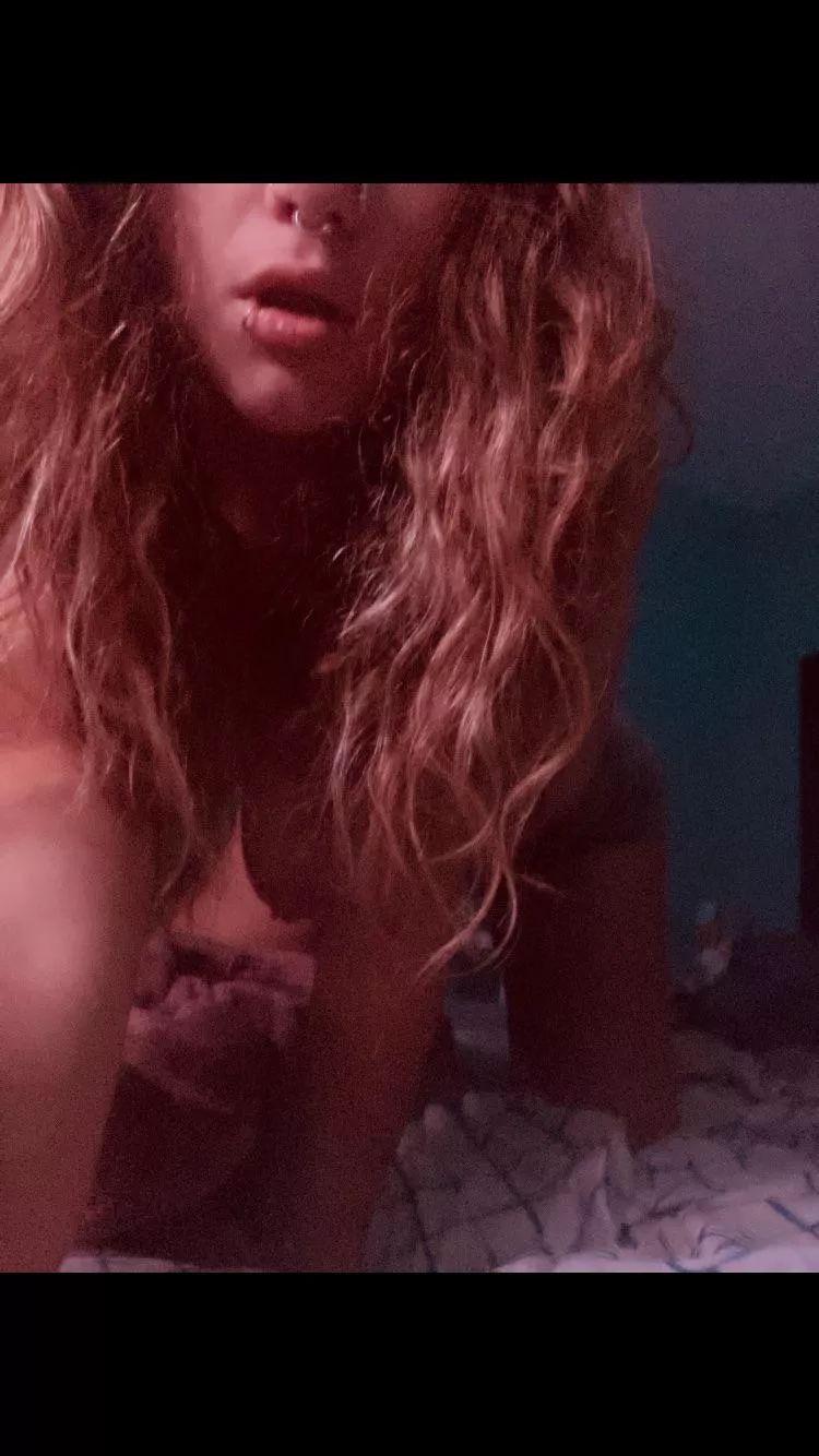 Moving through time 🥴 someone make me some trippy art‼️