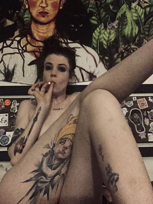 Open wide!! 😉💨 [domme]