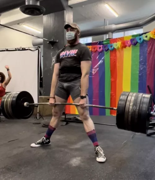 Probably my most appropriate photo for this sub. Competing in a pull for pride meet in my bi socks.