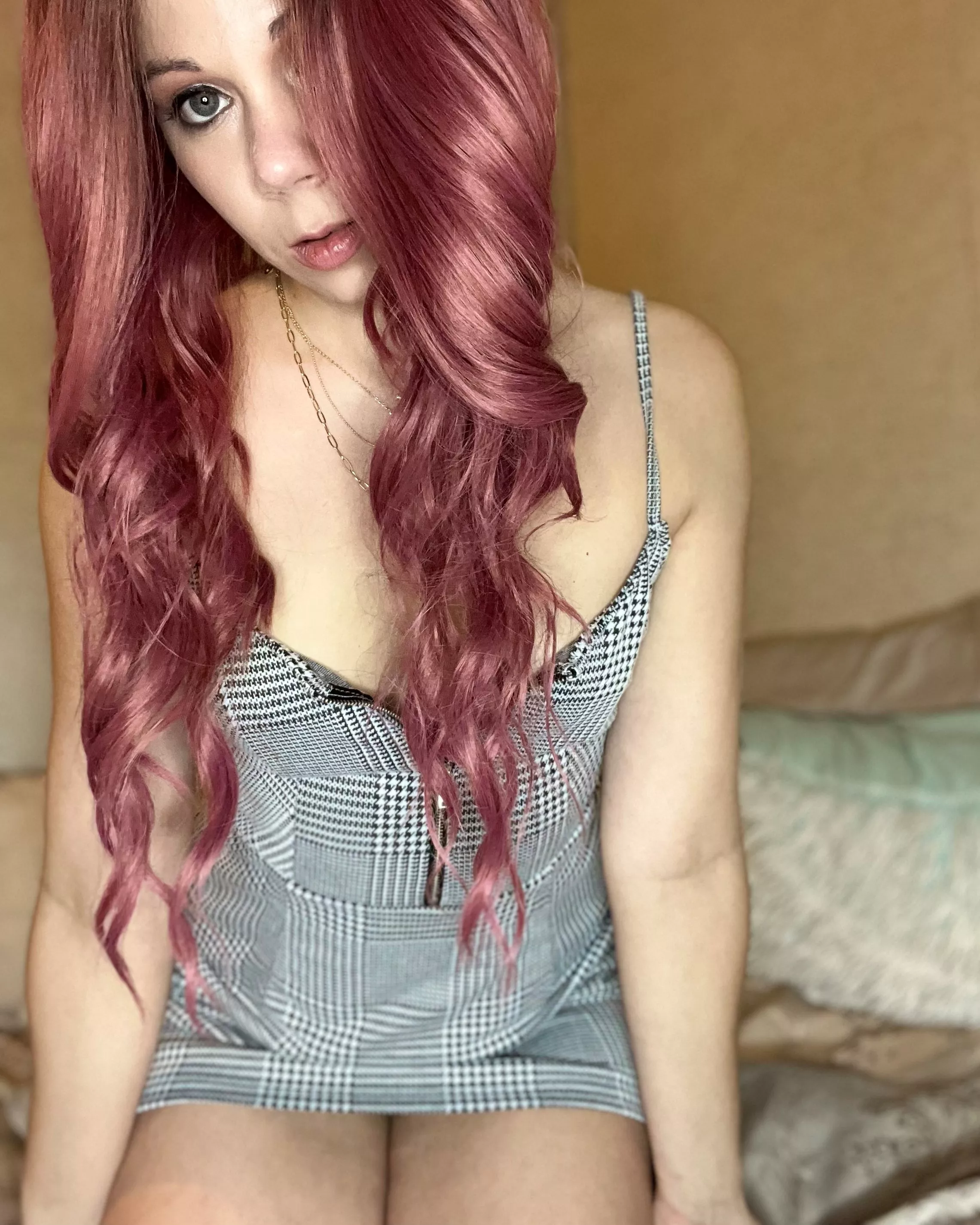 [Selling] wanna play??😏😏 I LIVE VERIFY! I OFFER...CUSTOMS🖤LIVE SEXTING🖤PREMADES🖤GIRLFRIEND EXERIENCE🖤USED PANTIES& MORE! KIK: NovahKnight SNAPCHAT: novvahknight🖤😏🍆