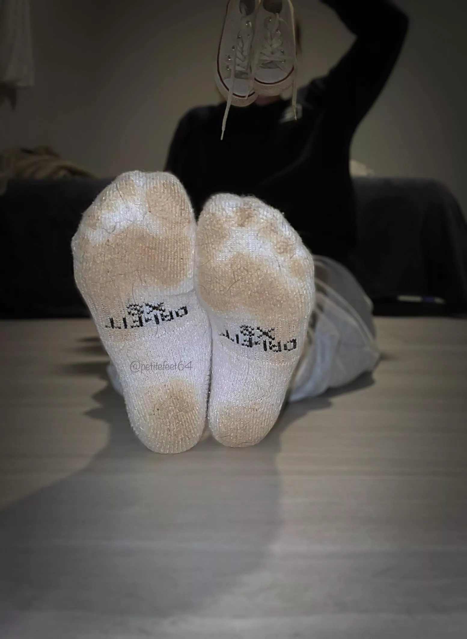 Take a sniff of my smelly socks and you’ll be hypnotized 😵‍💫