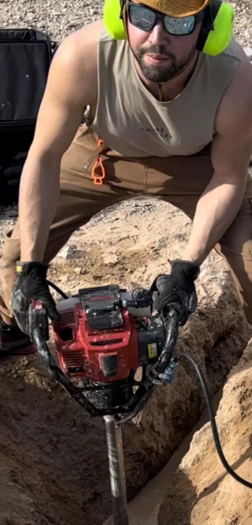 Working man forearms hit different 🥵