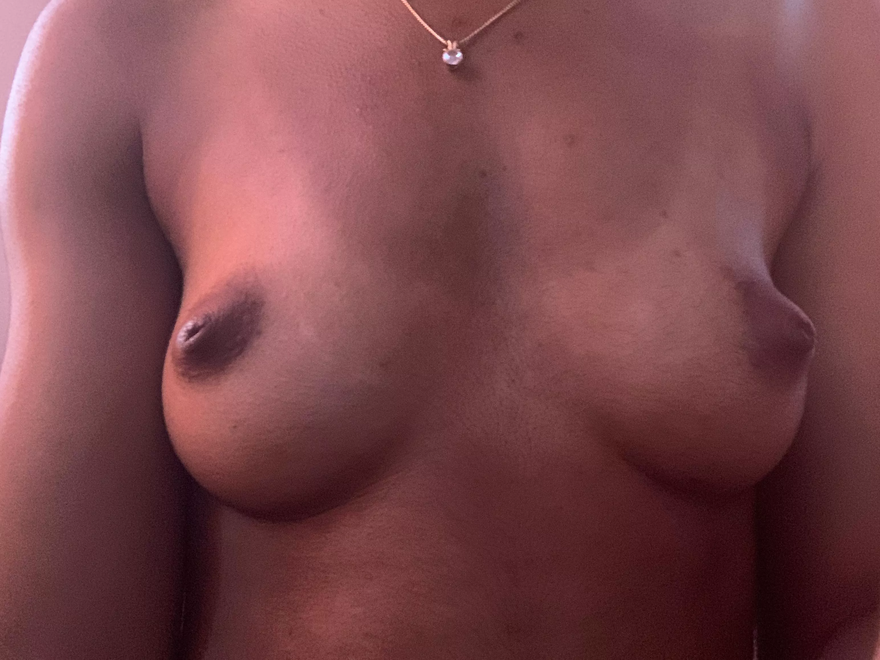 20F/5’3/104lbs Trying to accept and love my small boobs and broad shoulders. Both make me feel very unfeminine.