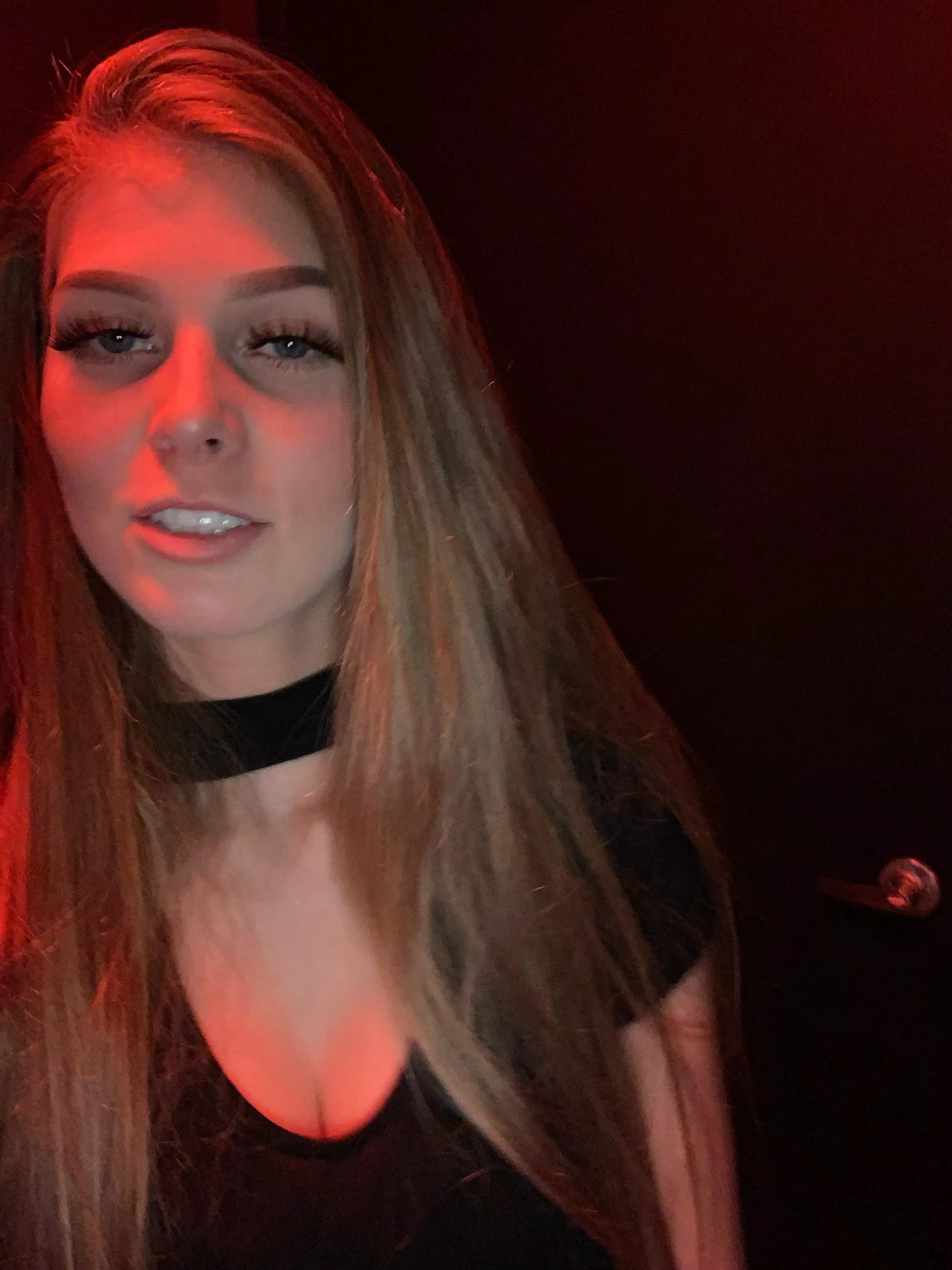 Am I what you desire?😜