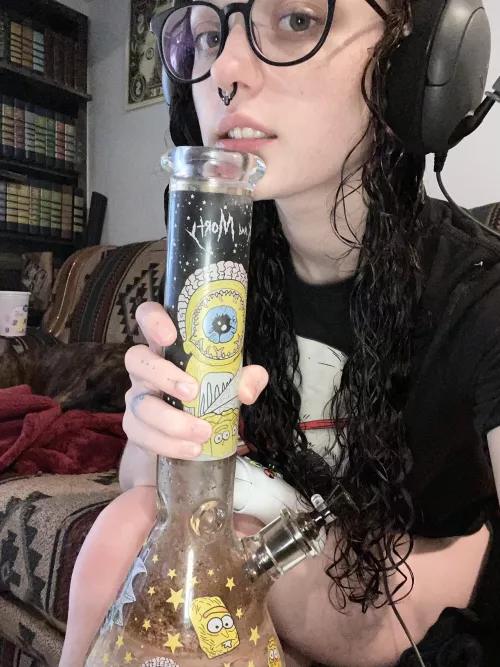 Dare me to drink this bong water 🥵