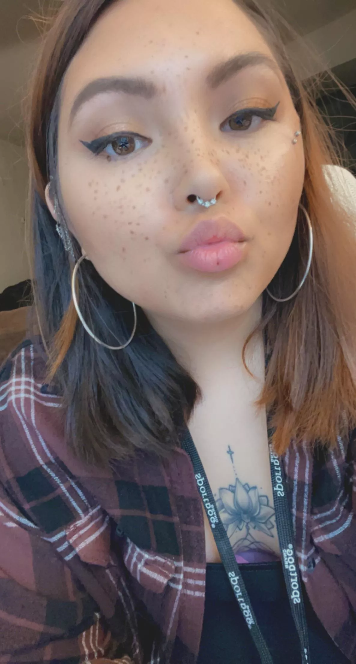 I want to be your next girlfriend! Find me at onlyfans.com/nalinasworld