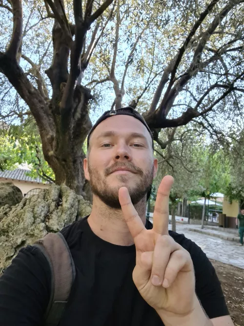 if youre ever in Spain. dont skip a visit to the monasterio de Piedro. such a fascinating place with amazing nature ✌️