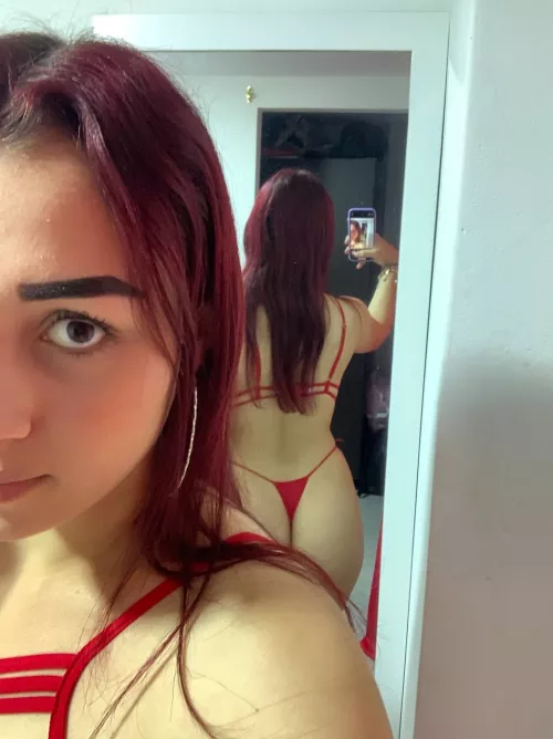 Im thinking why don’t you play with me baby?