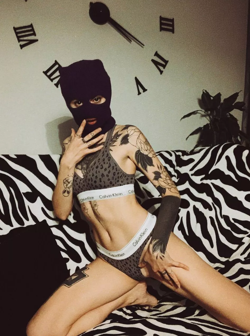 My tummy will look better covered in your cum 😏 [img]