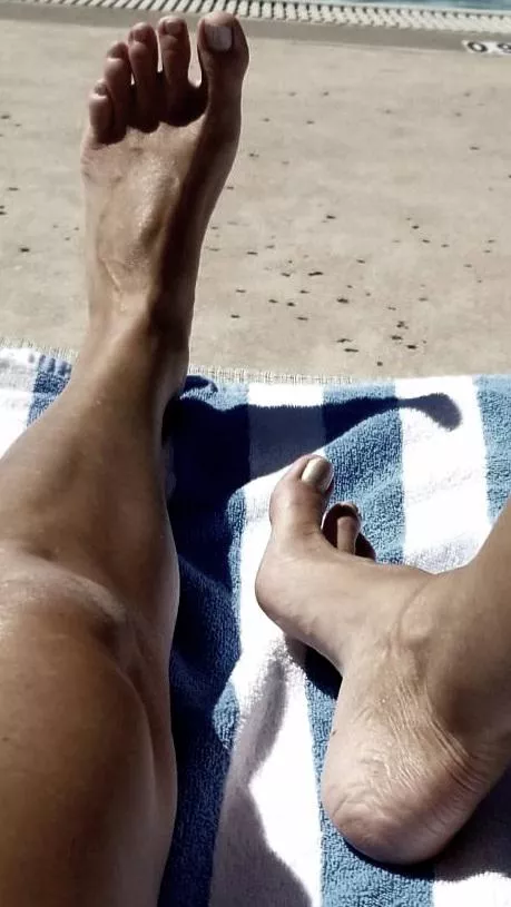 Not many pool days left so you better hurry😈